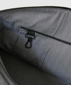 Kinnon Oxley Overnight Bag Black -Men's Travel and Luggage http3A2F2Fstatic.theiconic.com .au2Fp2Fkinnon 2416 0170151 5