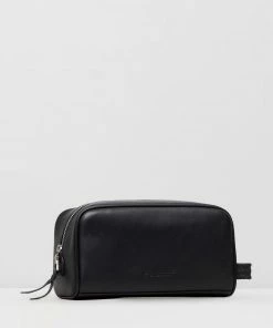 R.M.Williams City Washbag Black