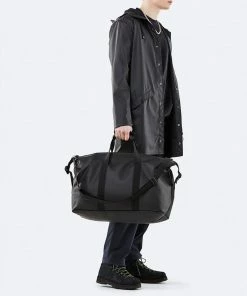 RAINS Weekend Bag Black -Men's Travel and Luggage http3A2F2Fstatic.theiconic.com .au2Fp2Frains 3571 668425 4