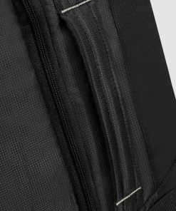 Samsonite Rewind Duffle Wheeled 68cm Black -Men's Travel and Luggage http3A2F2Fstatic.theiconic.com .au2Fp2Fsamsonite 6704 910497 5