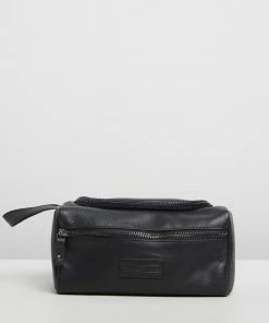 Stitch & Hide Jett Toiletry Bag Black