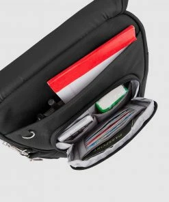 Travelon Classic Tour Bag Black -Men's Travel and Luggage http3A2F2Fstatic.theiconic.com .au2Fp2Ftravelon 3131 421059 3